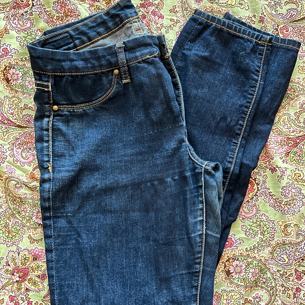 BLANK JEANS